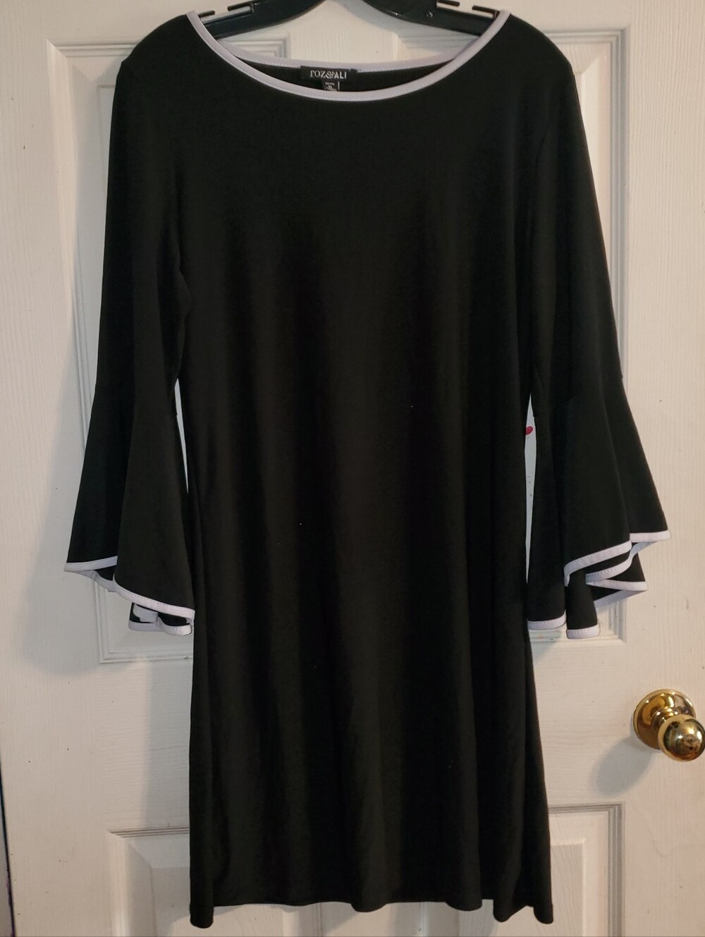 Roz & Ali Petite Flared Bell Sleeve Shift Dress